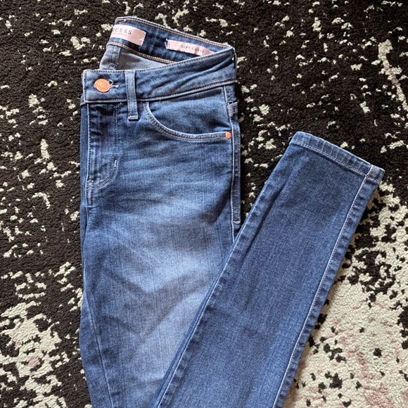 GUESS sexy curve mid rise jeans size 24 - Picture 4 of 5